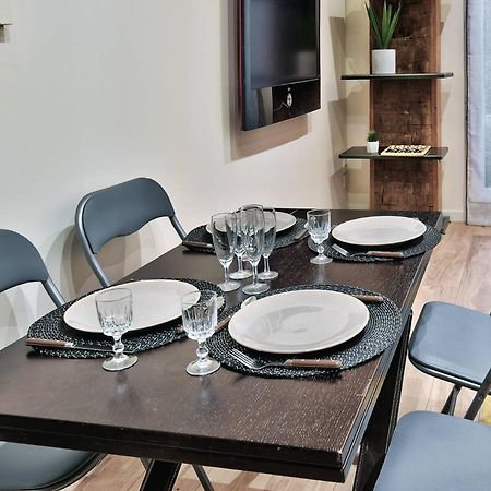 L'Appart Chic - Terrasse - Proche Lyon & Tram Villeurbanne Exterior photo
